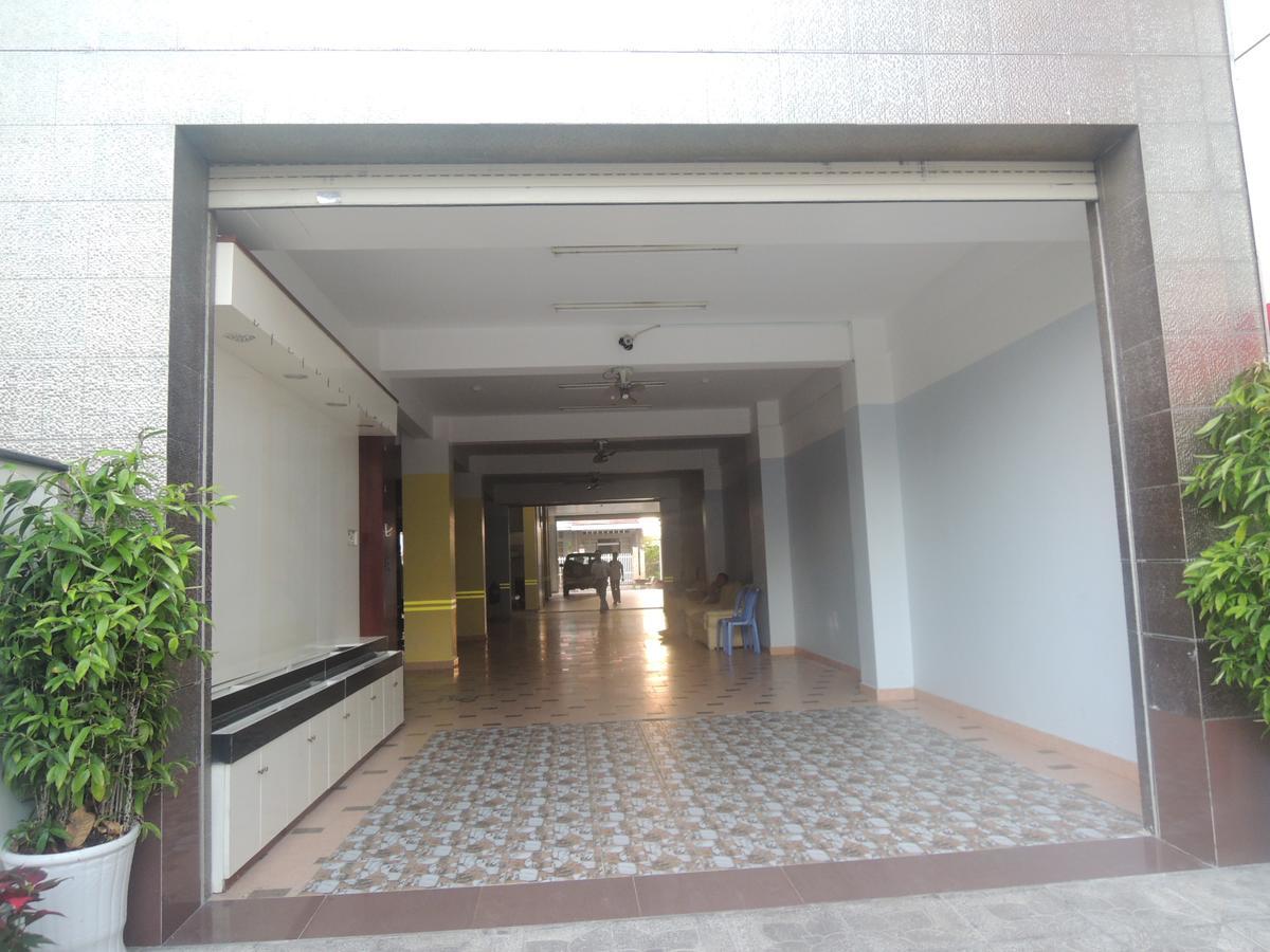 Nam Kieu Hotel Ca Mau Exterior photo